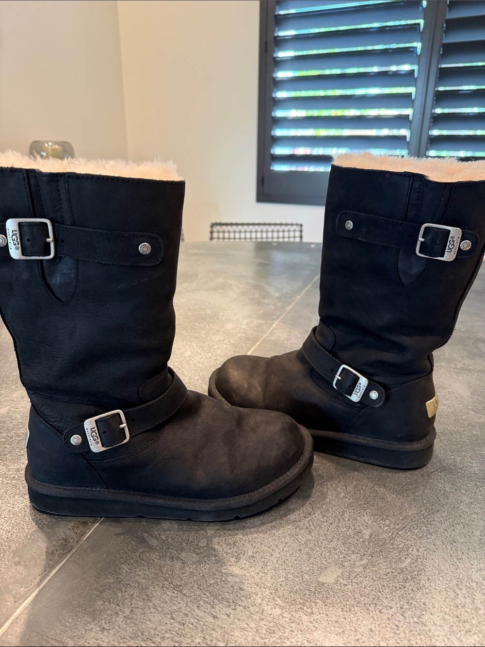 UGG Kids Black Shearling-Lined Buckle Mid-Calf Boots